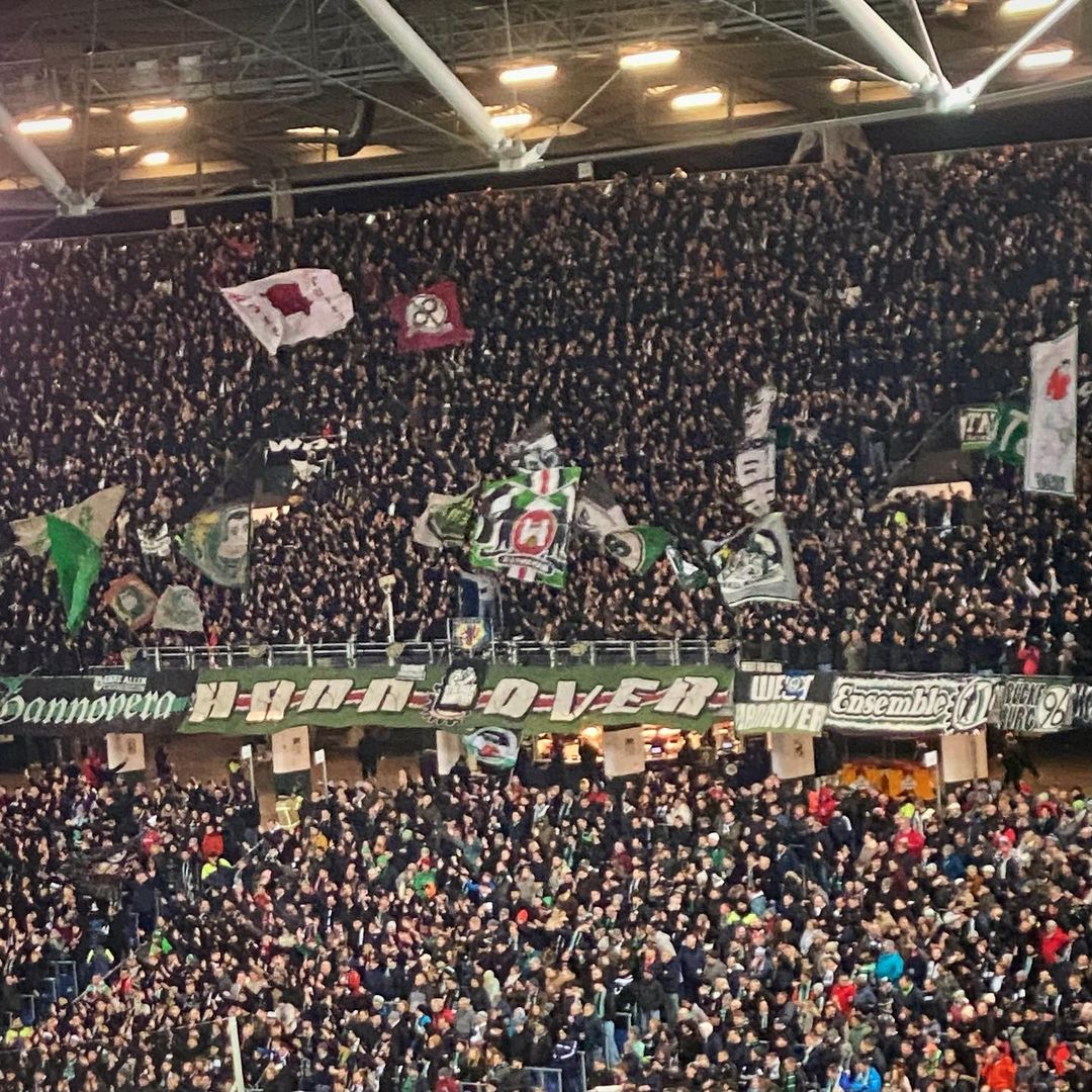 Hannover 96 – 1. FC Nürnberg 3-0 (8)