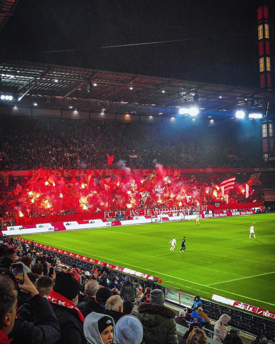 1. FC Köln – Eintracht Frankfurt 2-0 (21)