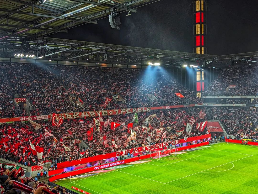 1. FC Köln – Eintracht Frankfurt 2-0 (39)