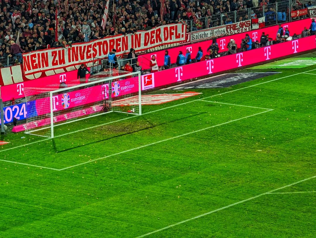 1. FC Köln – Eintracht Frankfurt 2-0 (40)