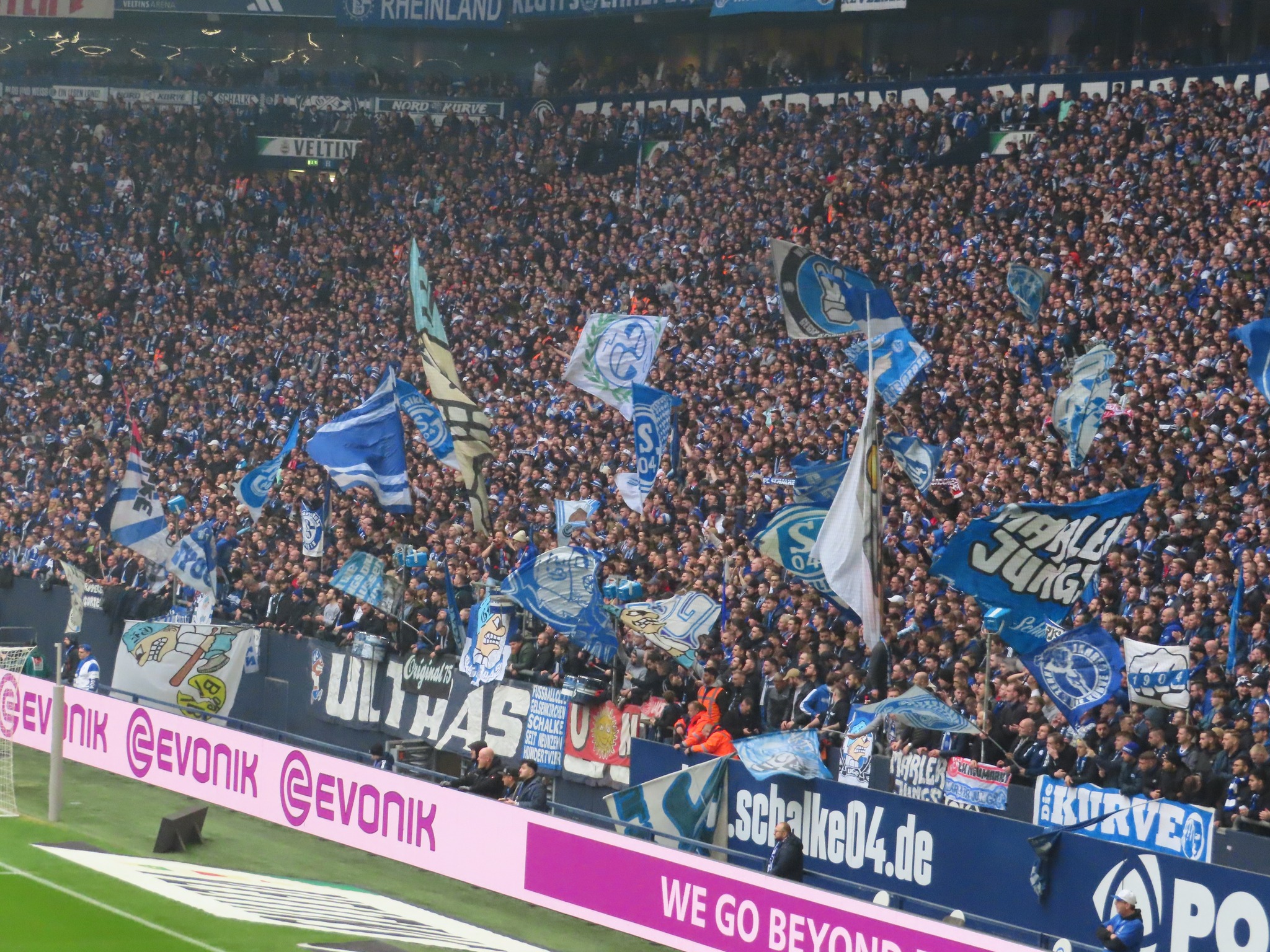 FC Schalke 04 – SV Wehen 1-0 (6)