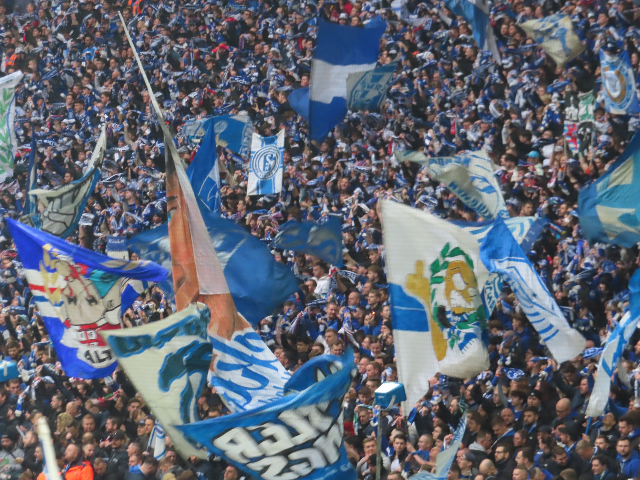 FC Schalke 04 – SV Wehen 1-0 (10)