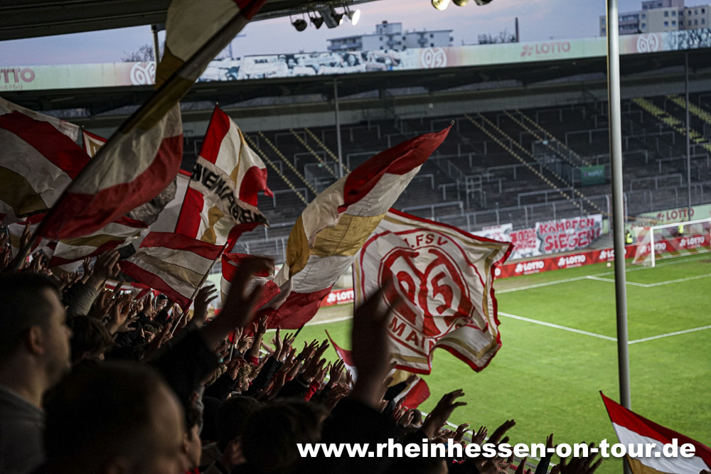 1. FSV Mainz 05 U19 – Manchester City U19 2-1 (4)
