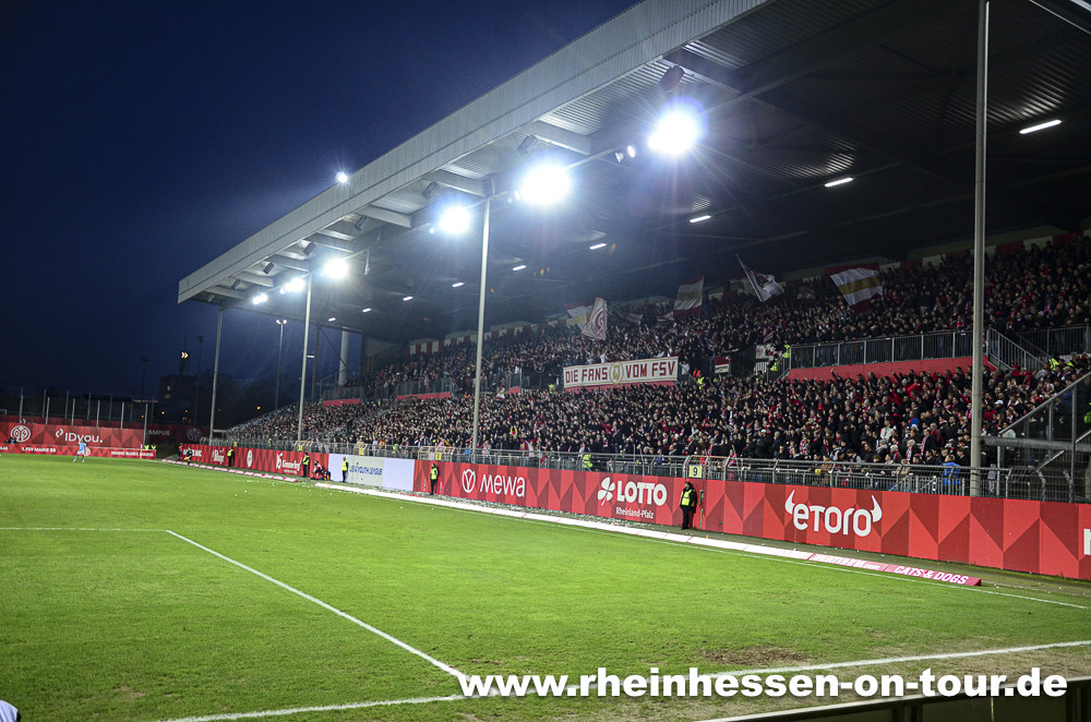 1. FSV Mainz 05 U19 – Manchester City U19 2-1 (6)