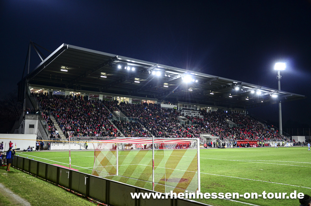 1. FSV Mainz 05 U19 – Manchester City U19 2-1 (9)