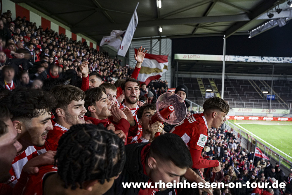 1. FSV Mainz 05 U19 – Manchester City U19 2-1 (16)