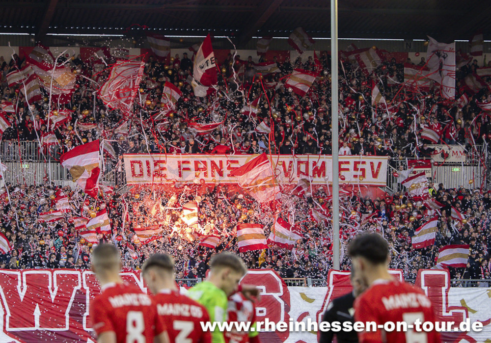 1. FSV Mainz 05 U19 – Manchester City U19 2-1 (17)