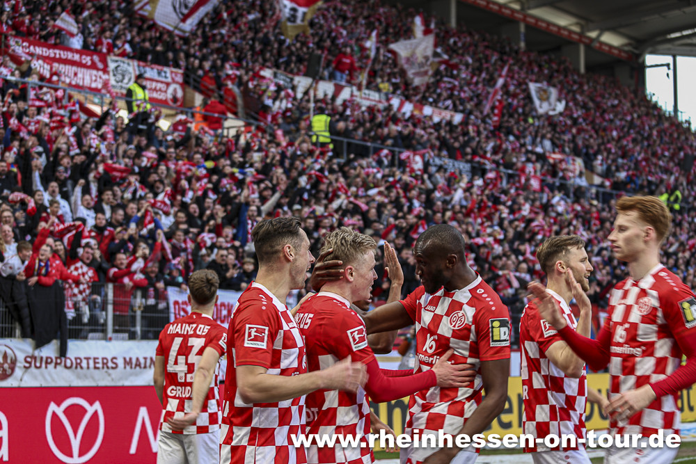 1. FSV Mainz 05 – Borussia Mönchengladbach 1-1 (5)