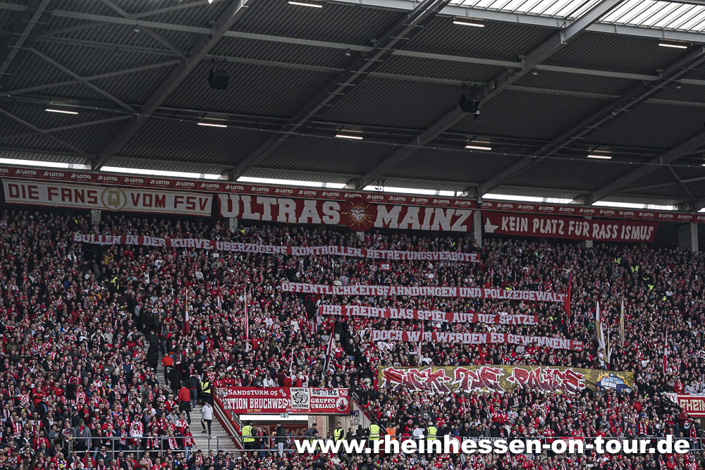 1. FSV Mainz 05 – Borussia Mönchengladbach 1-1 (8)