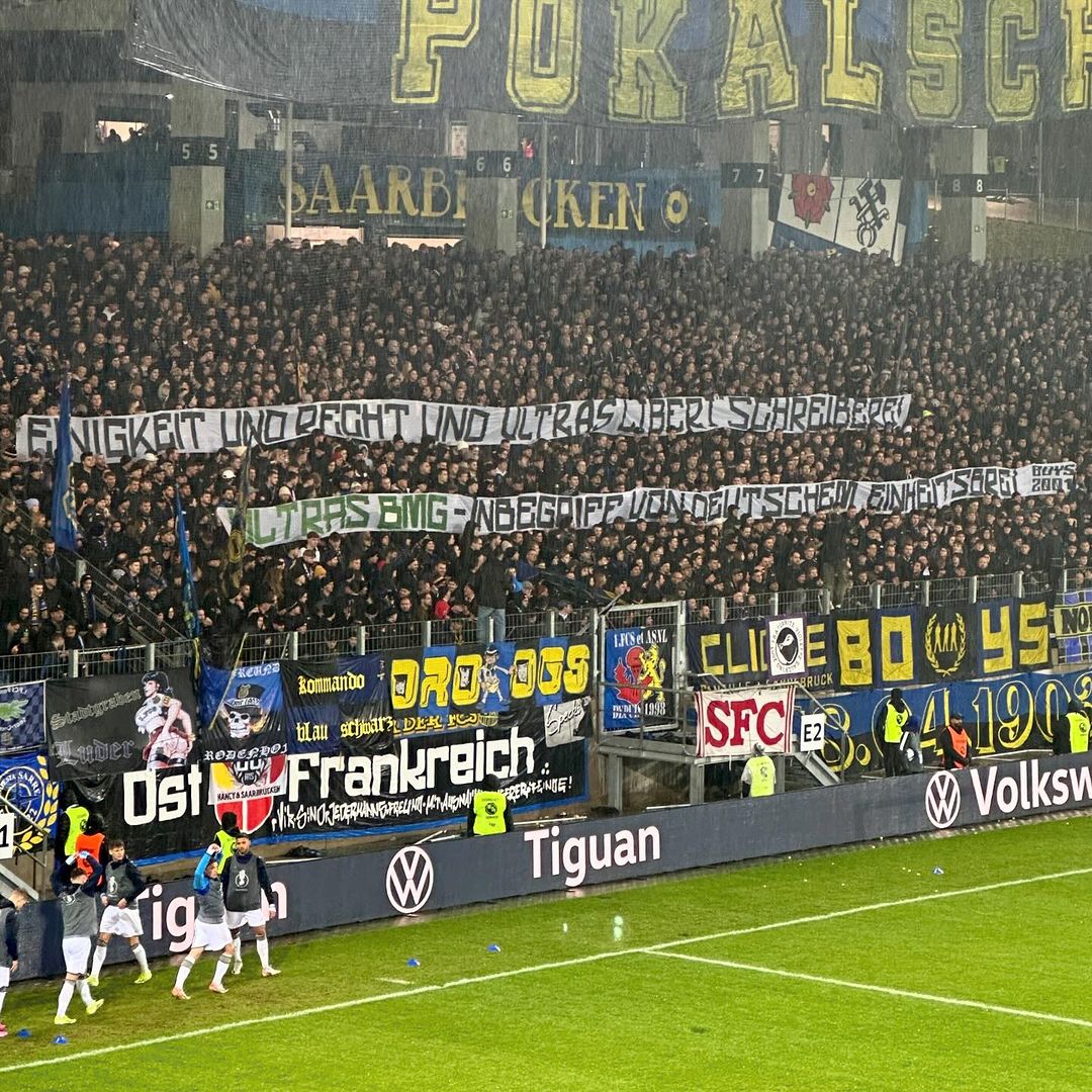 1. FC Saarbrücken – Borussia Mönchengladbach 2-1 (6)