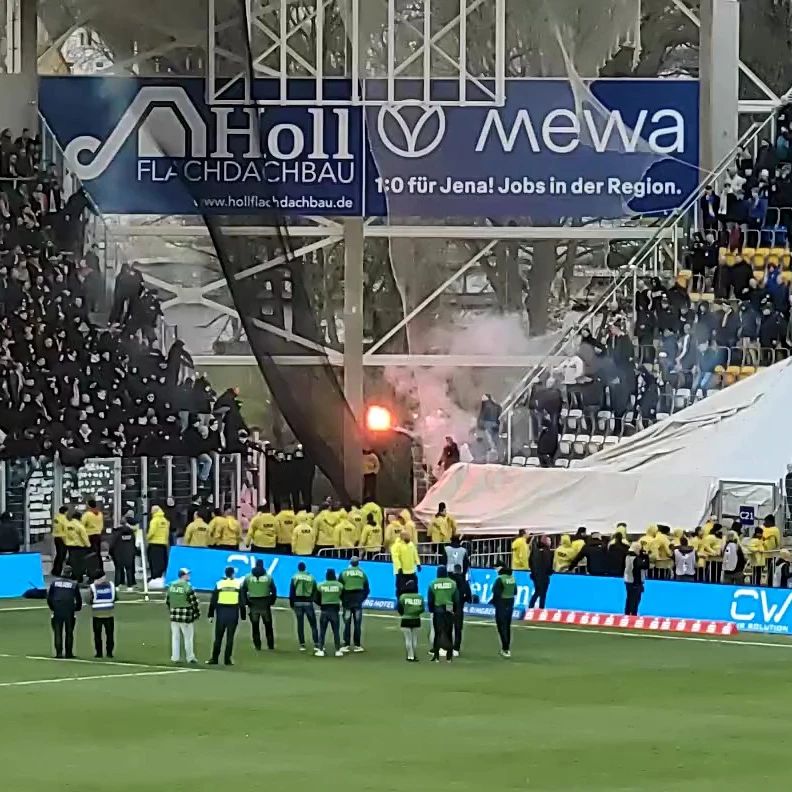 FC Carl Zeiss Jena – FC Rot-Weiß Erfurt 3-1 (7)
