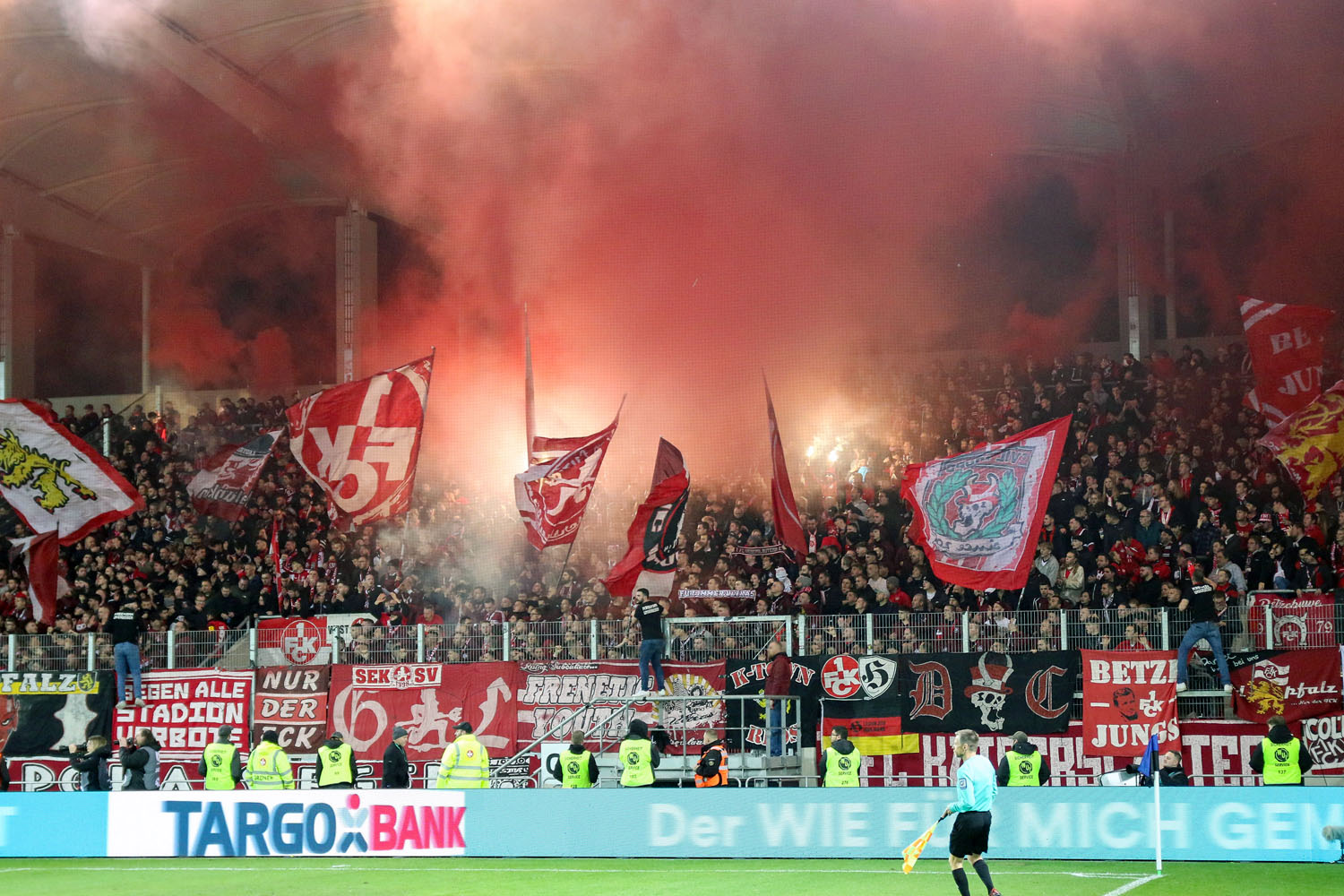 1. FC Saarbrücken – 1. FC Kaiserslautern 0-2 (30)