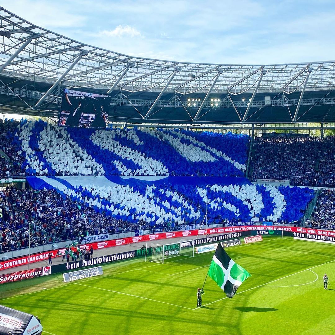 Hannover 96 – FC Schalke 04 1-1 (1)