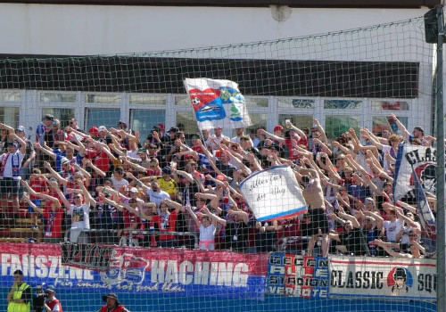 SpVgg Unterhaching – VfB Lübeck 4-1