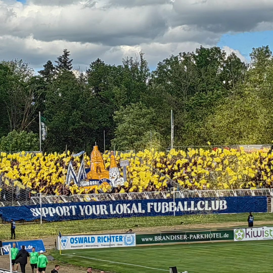 1. FC Lokomotive Leipzig – BSG Chemie Leipzig 0-2 (12)