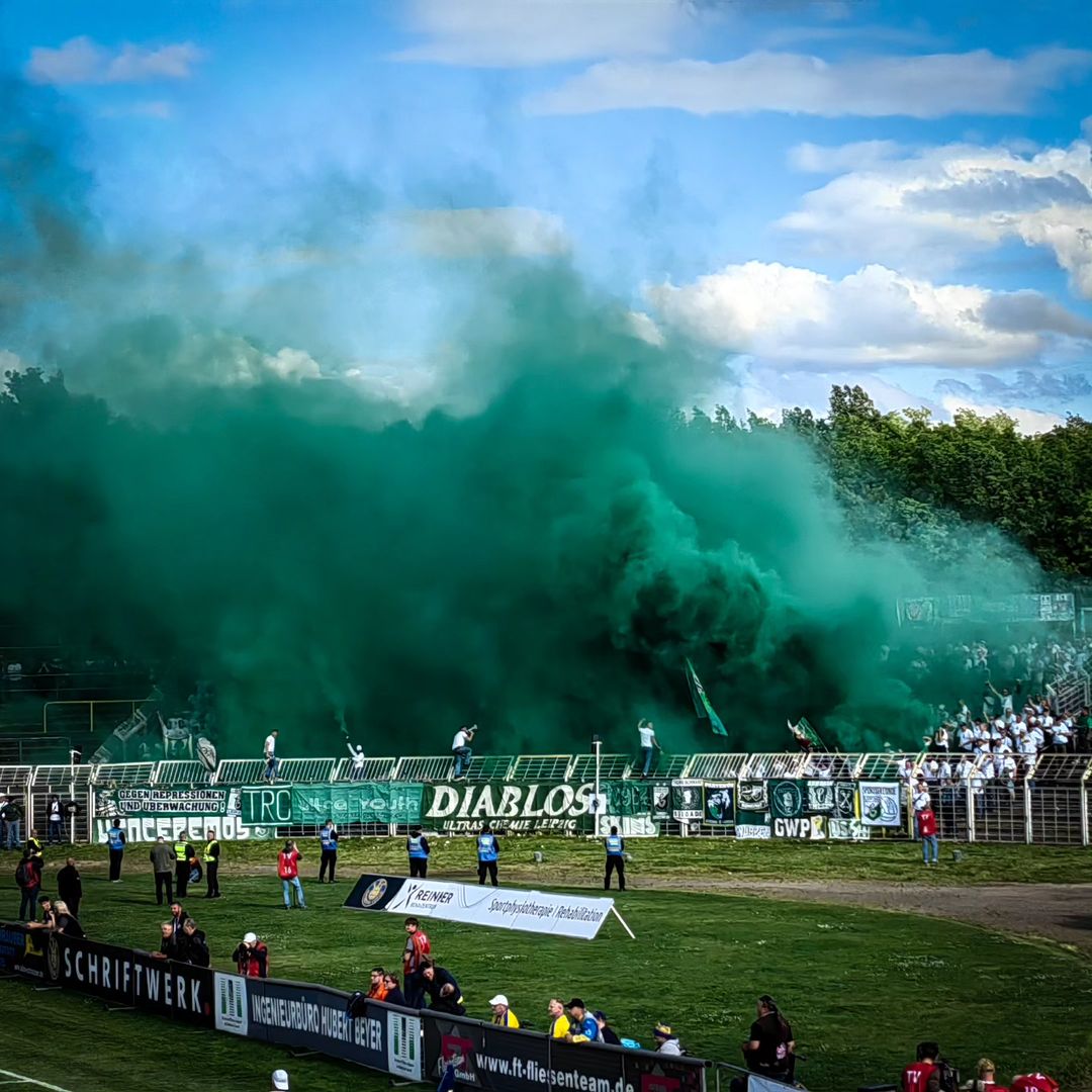 1. FC Lokomotive Leipzig – BSG Chemie Leipzig 0-2 (4)