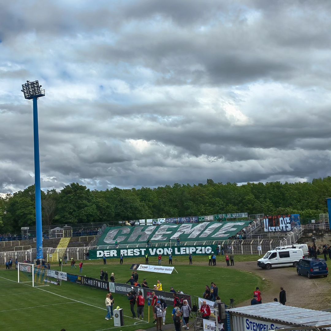 1. FC Lokomotive Leipzig – BSG Chemie Leipzig 0-2 (5)