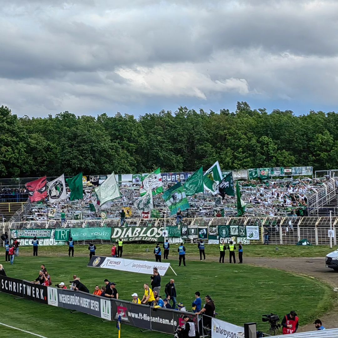1. FC Lokomotive Leipzig – BSG Chemie Leipzig 0-2 (6)
