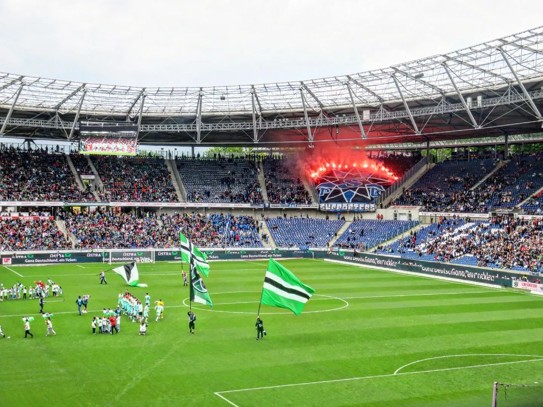 Hannover 96 – SC Paderborn 3-2 (11)