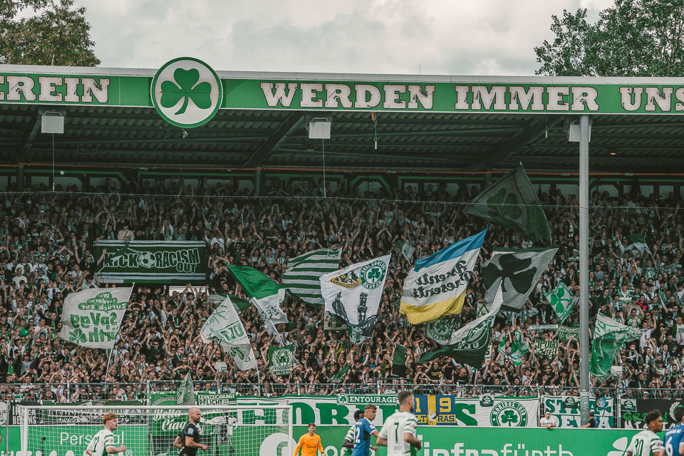 SpVgg Fürth – FC Schalke 04 2-0 (40)