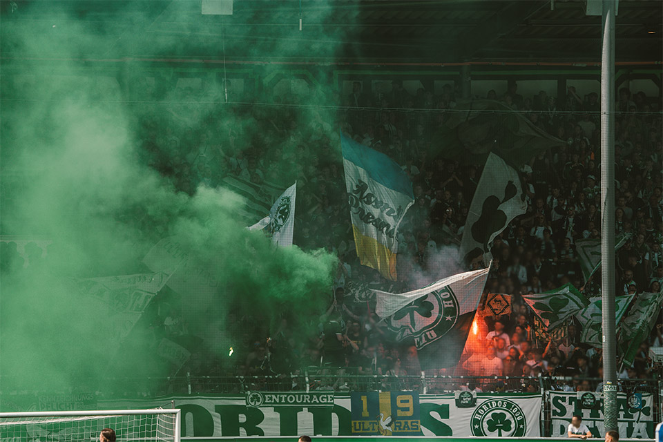 SpVgg Fürth – FC Schalke 04 2-0 (41)