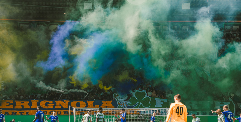 SpVgg Fürth – FC Schalke 04 2-0 (45)