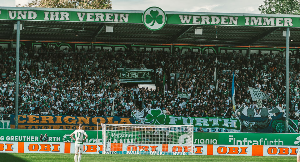 SpVgg Fürth – FC Schalke 04 2-0 (52)