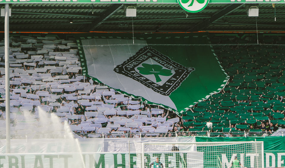 SpVgg Fürth – FC Schalke 04 2-0 (83)