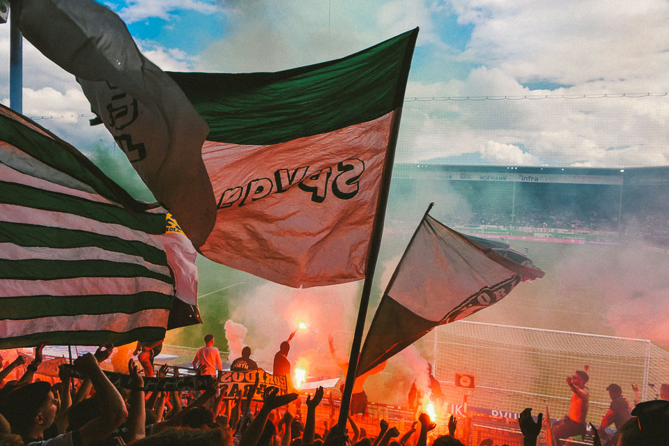SpVgg Fürth – FC Schalke 04 2-0 (89)