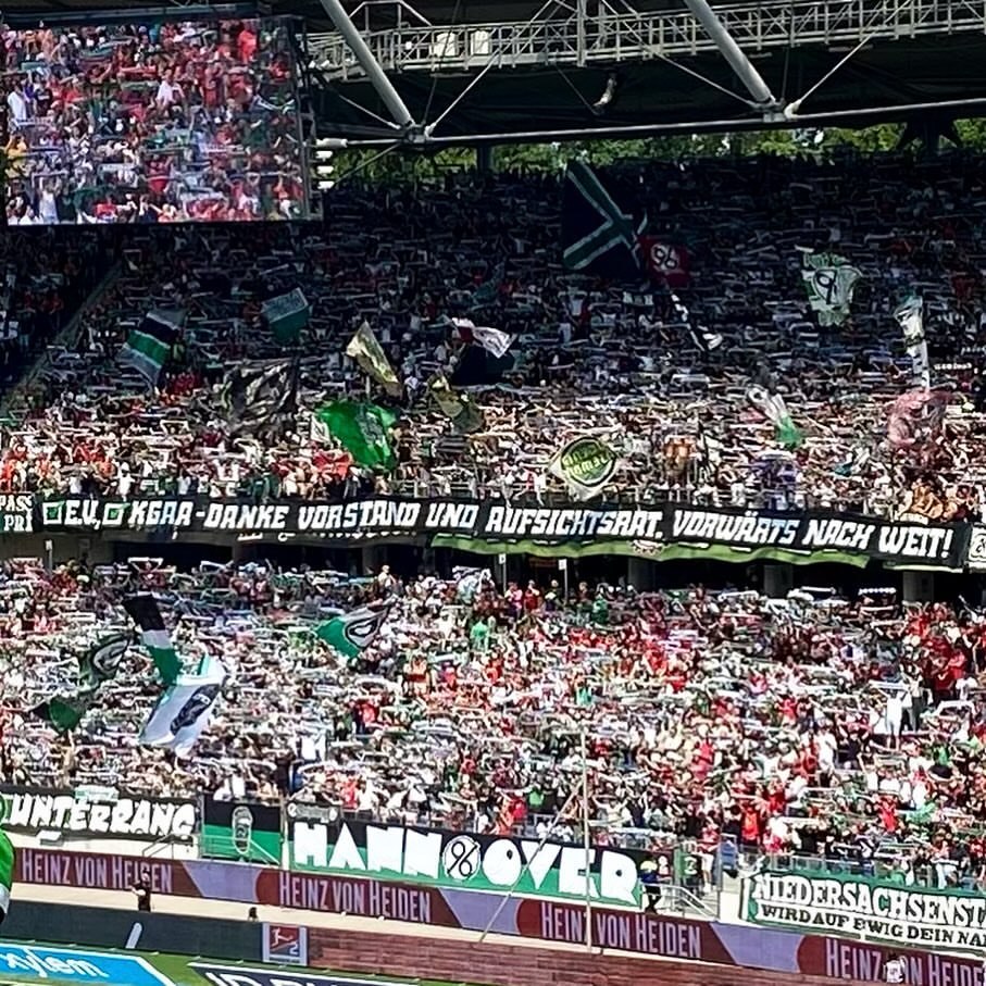 Hannover 96 – SSV Jahn Regensburg 2-0 (7)