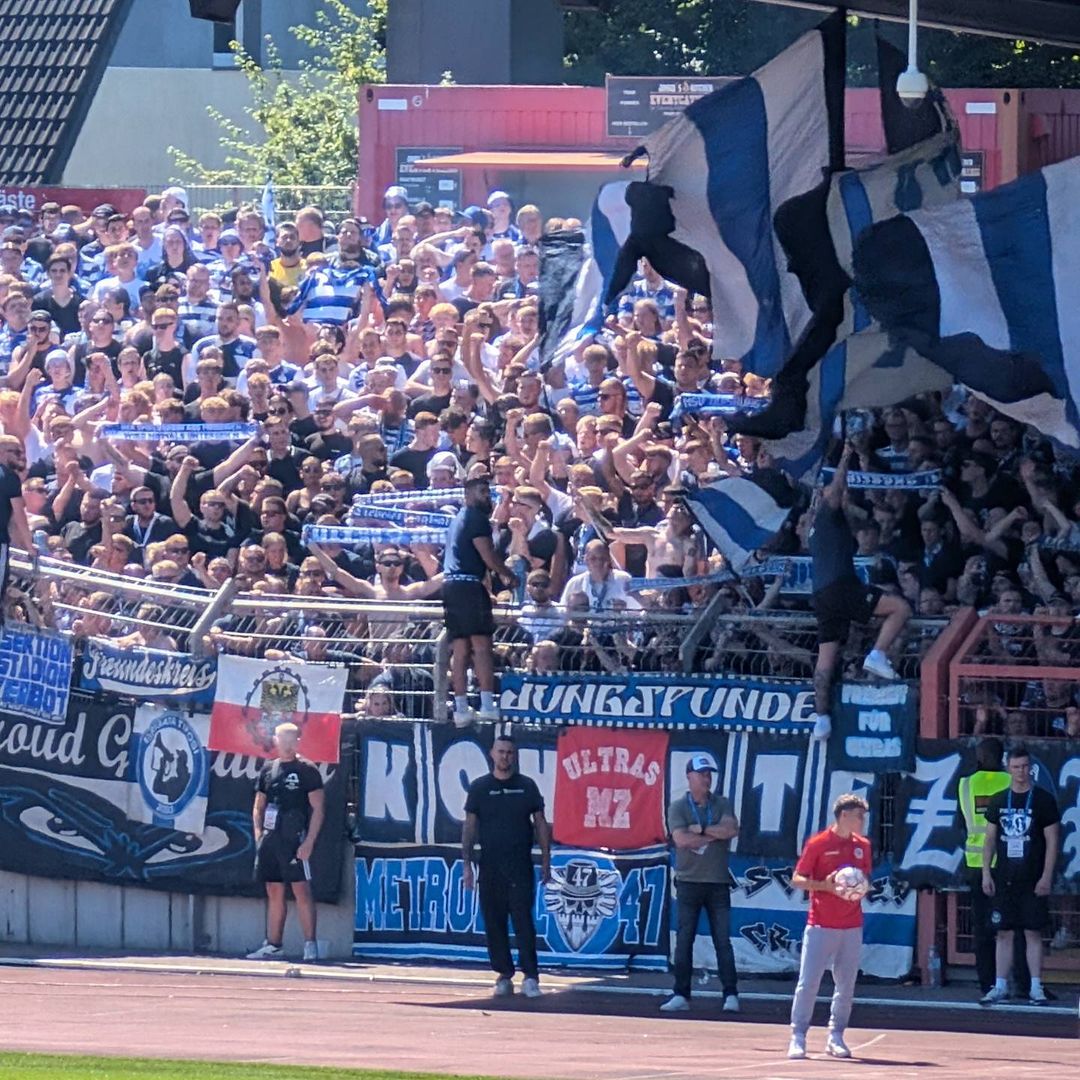 Rot-Weiß Oberhausen – MSV Duisburg 0-2 (29)