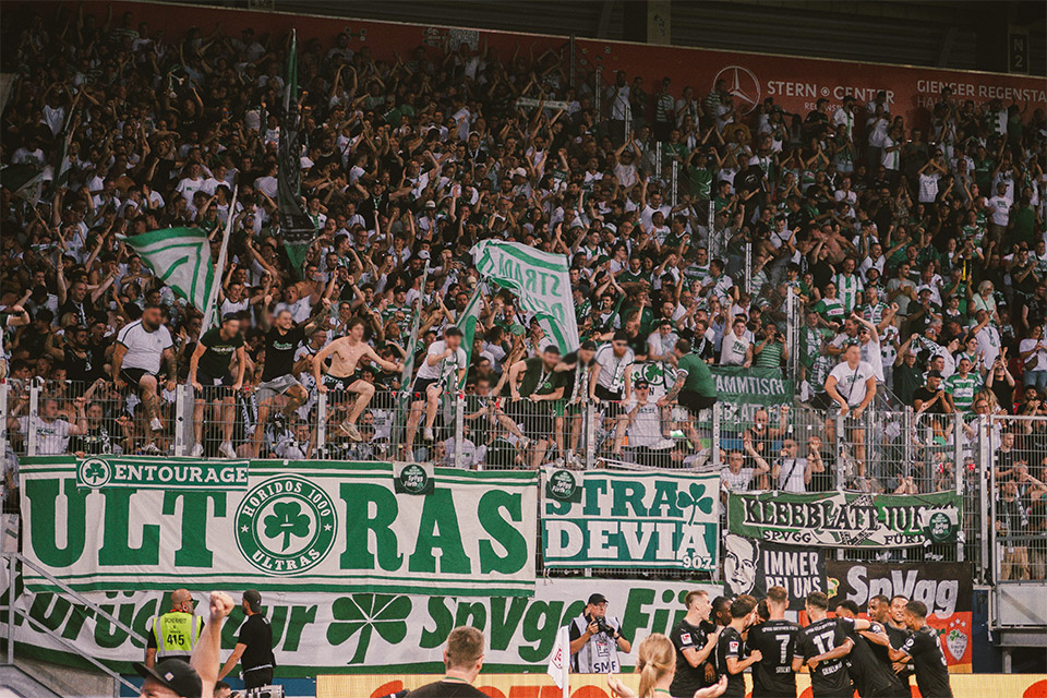 SSV Jahn Regensburg – SpVgg Fürth 0-4 (40)