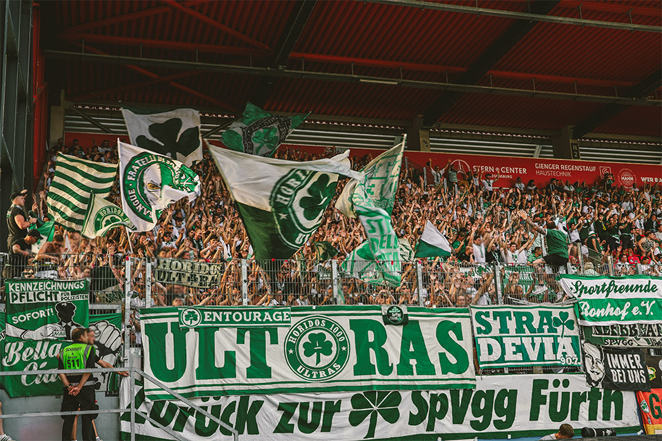 SSV Jahn Regensburg – SpVgg Fürth 0-4 (44)