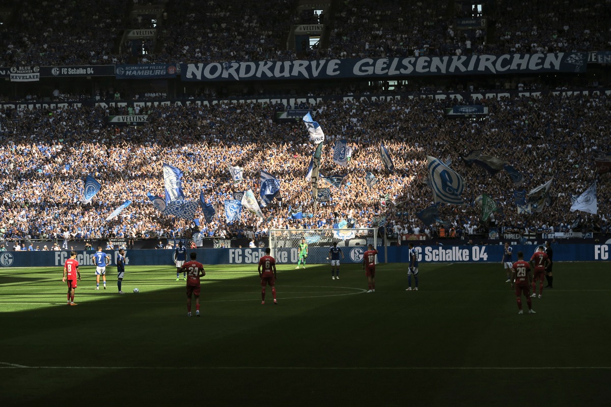 FC Schalke 04 – 1. FC Köln 1-3 (10)