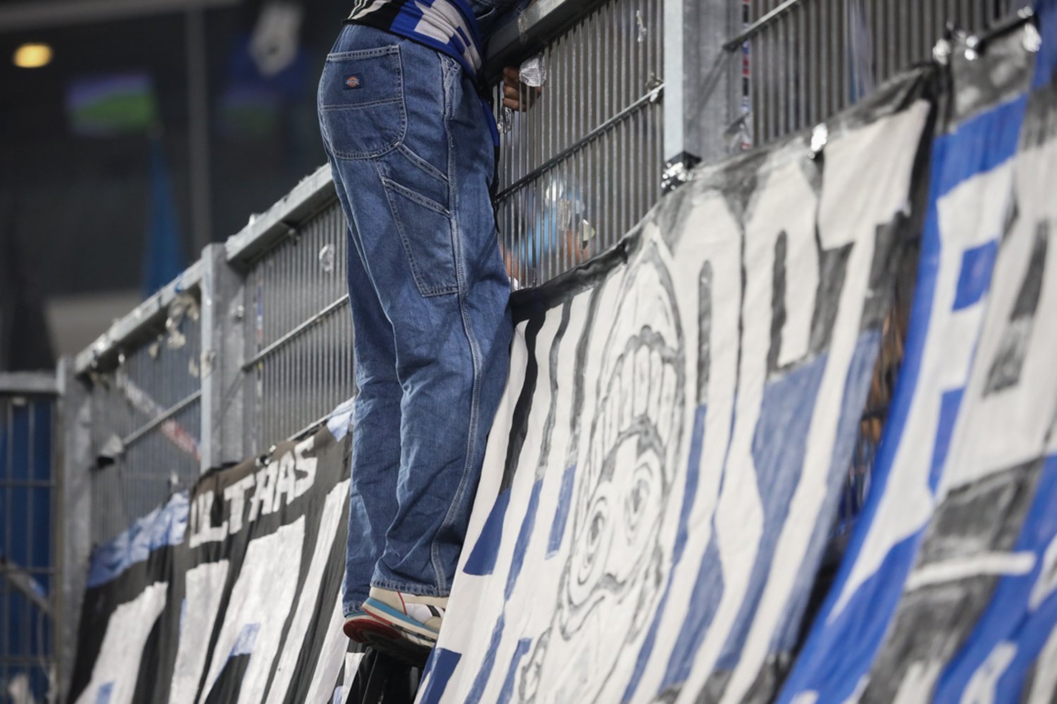 1. FC Kaiserslautern – Hamburger SV 2-2 (25)