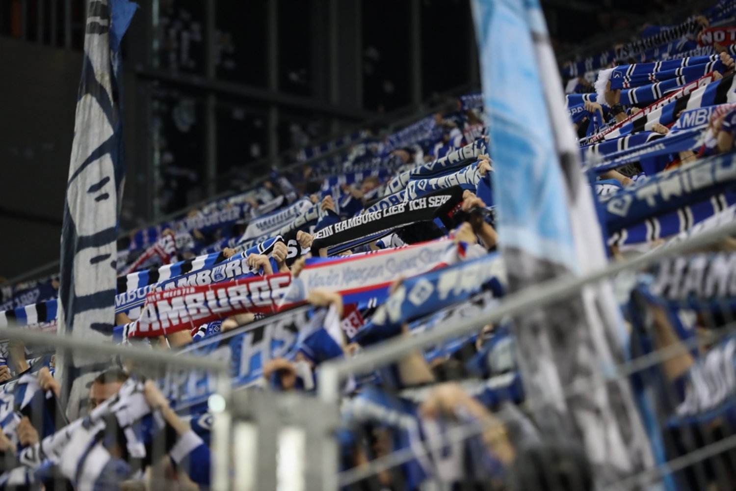 1. FC Kaiserslautern – Hamburger SV 2-2 (39)