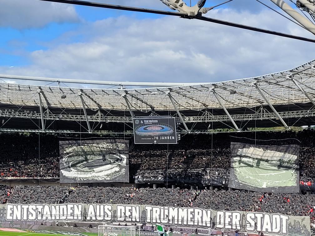 Hannover 96 – 1. FC Nürnberg 2-0 (16)