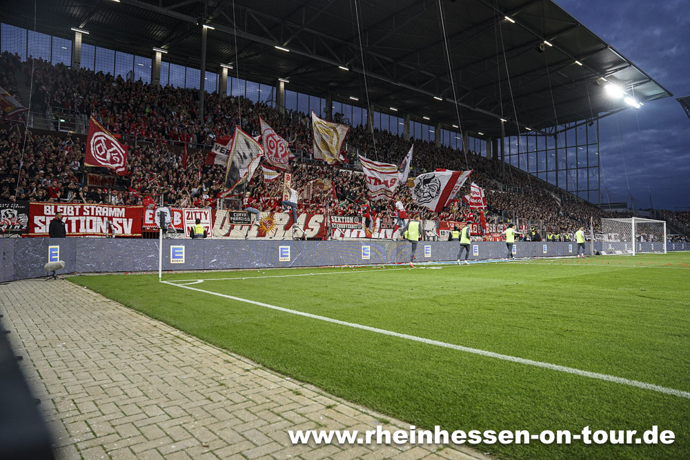 FC St. Pauli – 1. FSV Mainz 05 0-3 (15)