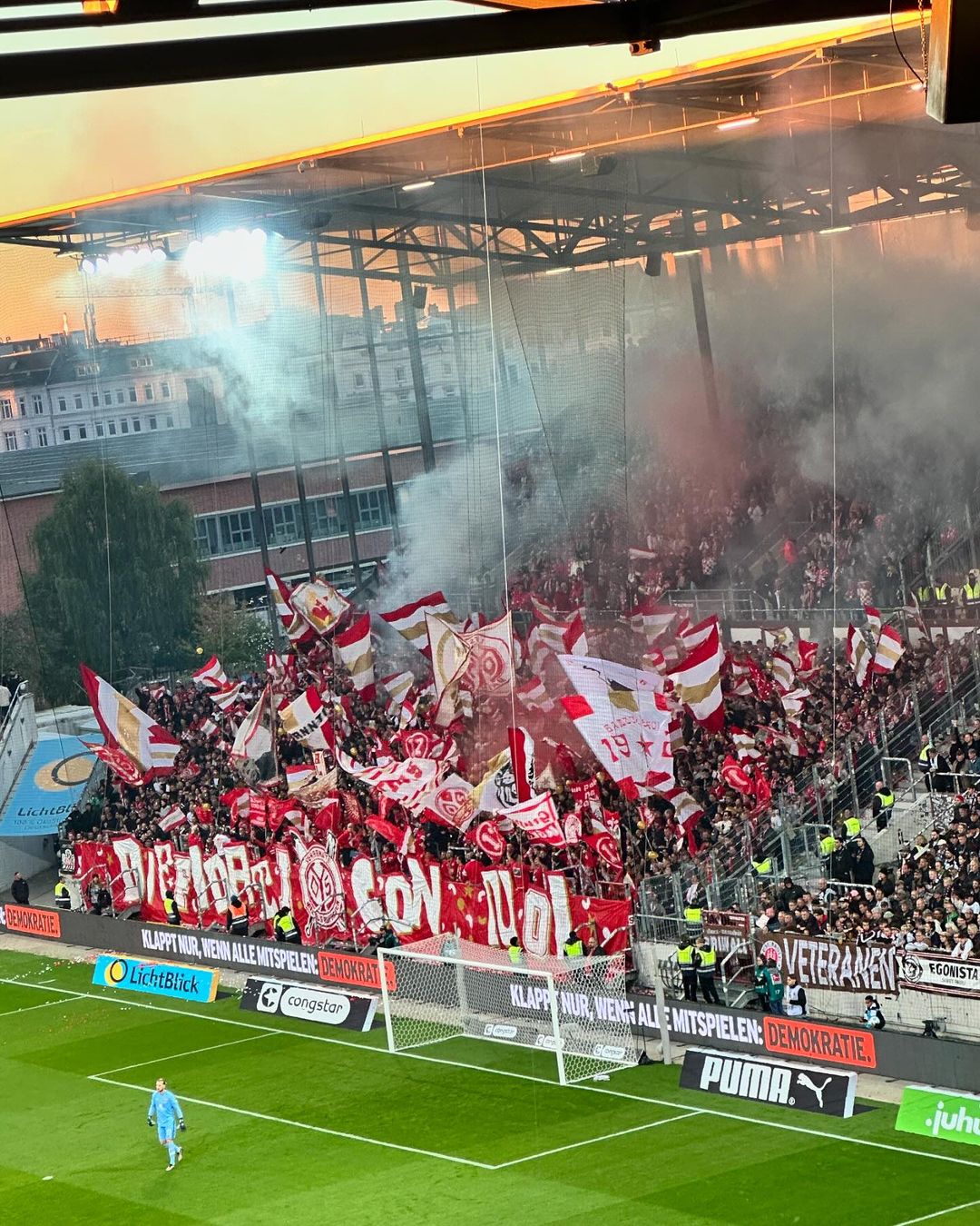FC St. Pauli – 1. FSV Mainz 05 0-3 (21)