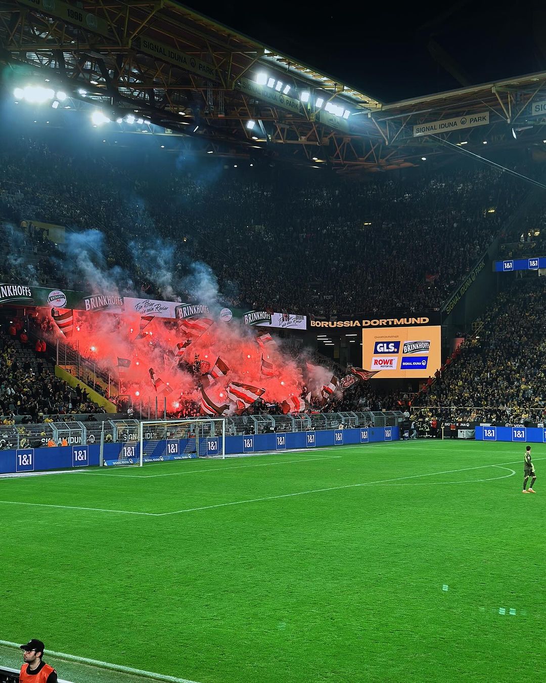 Borussia Dortmund – FC St. Pauli 2-1 (3)