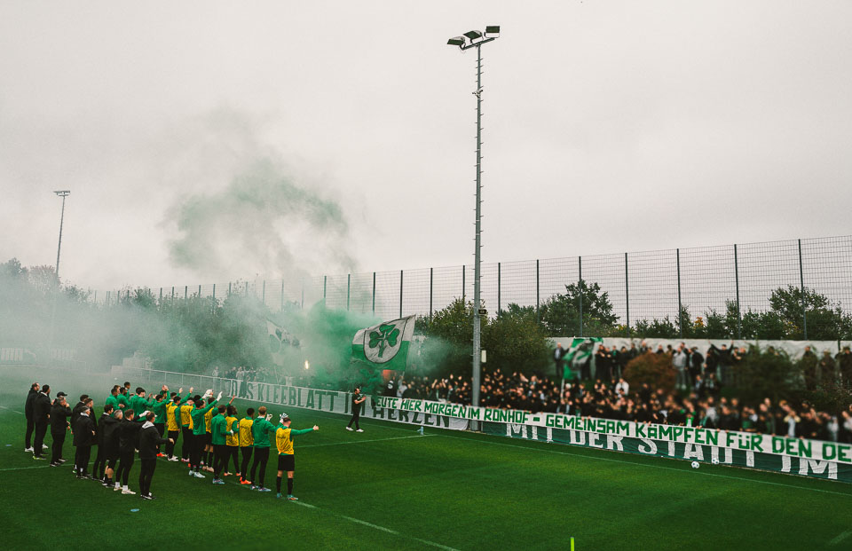 SpVgg Fürth – 1. FC Nürnberg 0-4 (26)