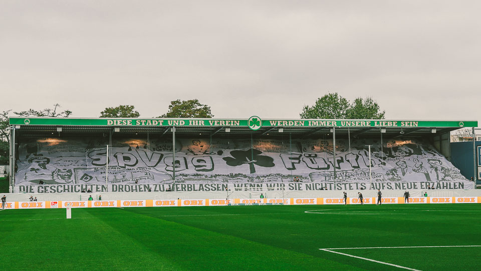 SpVgg Fürth – 1. FC Nürnberg 0-4 (40)