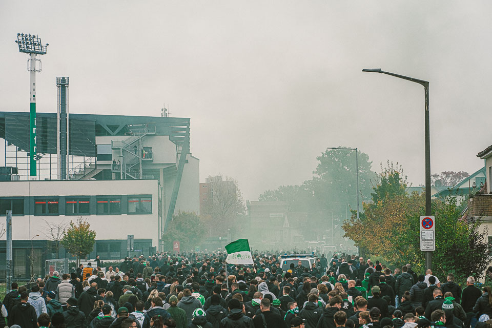 SpVgg Fürth – 1. FC Nürnberg 0-4 (51)