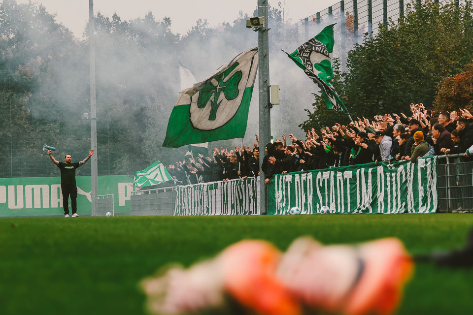 SpVgg Fürth – 1. FC Nürnberg 0-4 (52)