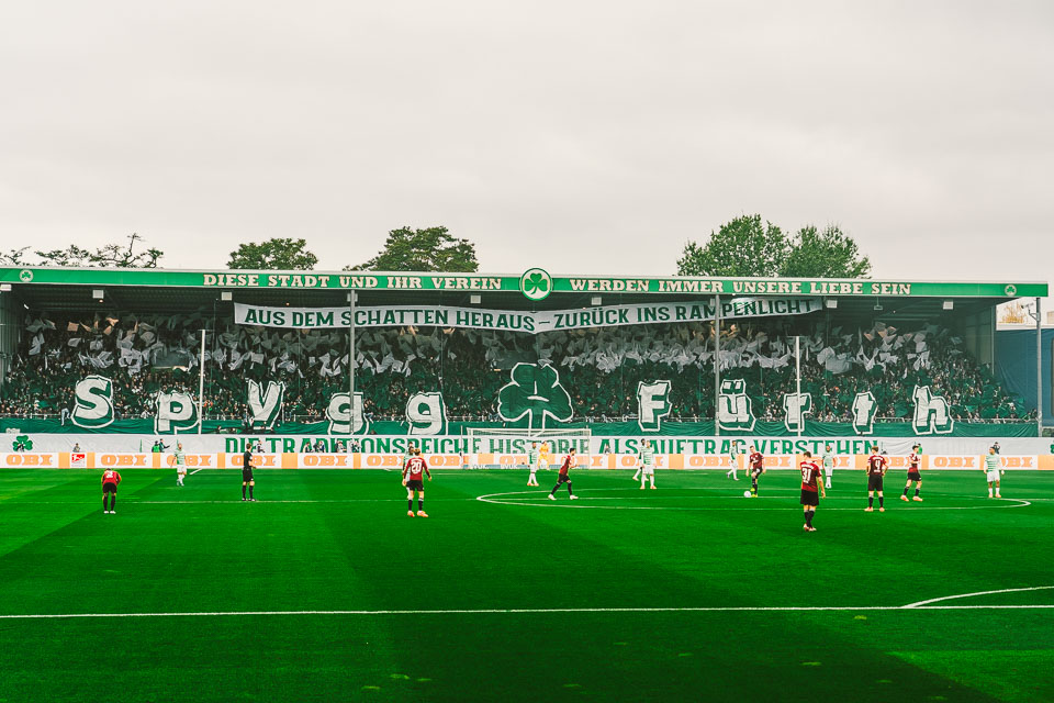 SpVgg Fürth – 1. FC Nürnberg 0-4 (58)