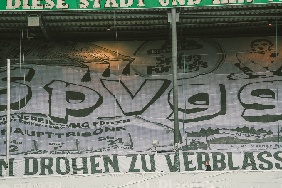 SpVgg Fürth – 1. FC Nürnberg 0-4 (67)