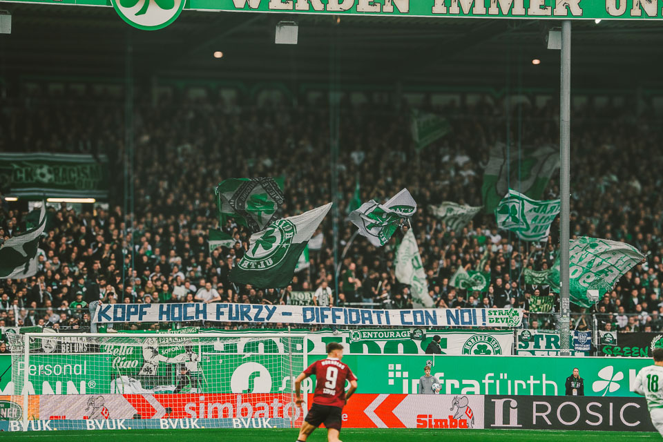 SpVgg Fürth – 1. FC Nürnberg 0-4 (77)