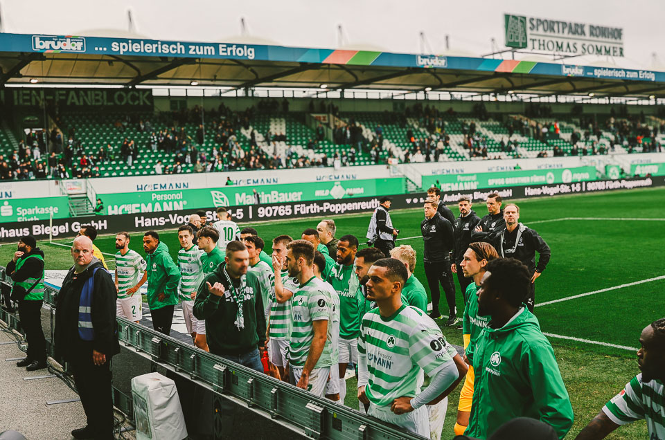 SpVgg Fürth – 1. FC Nürnberg 0-4 (84)