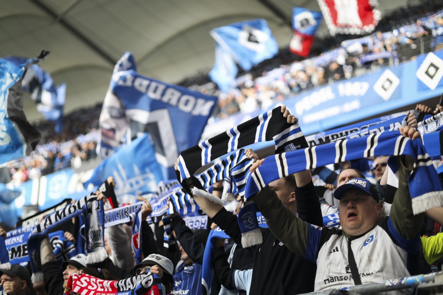 Hamburger SV – 1. FC Magdeburg 3-1 (43)