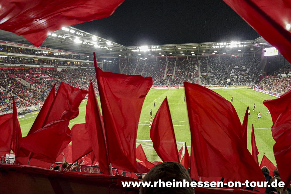 1. FSV Mainz 05 – Borussia Mönchengladbach 1-1 (9)